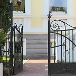 Berliner Hof Hotell 3*